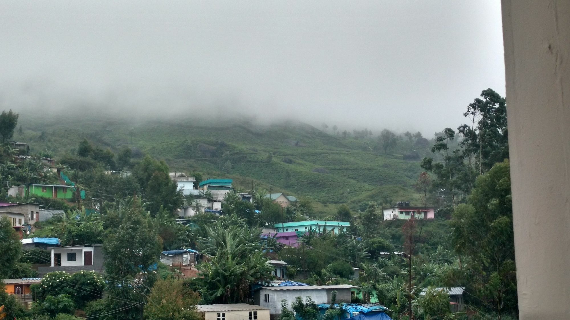 Hôtel Le Celestium à Munnar Extérieur photo